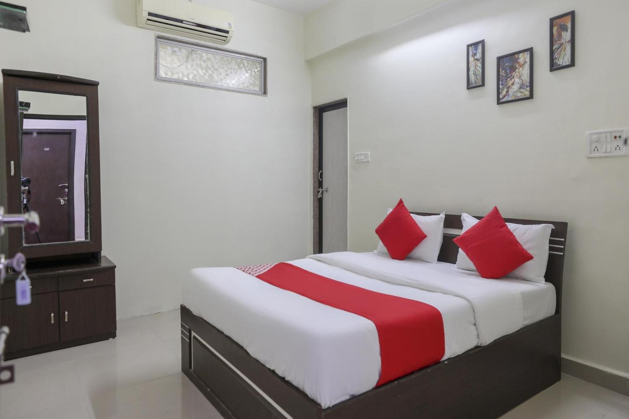Collection O Shyam Vatika Banquet And Rooms Surat Exterior photo