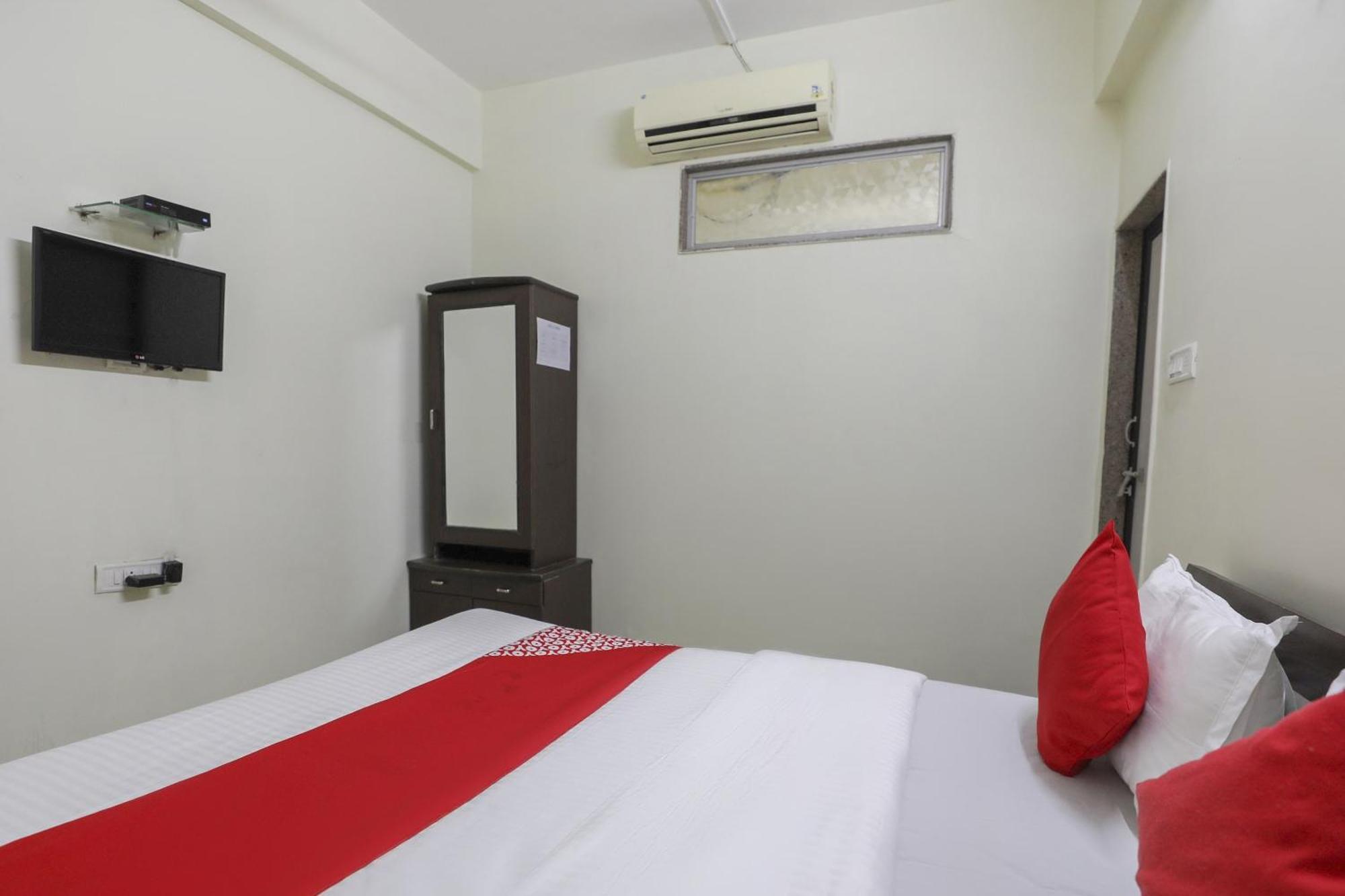 Collection O Shyam Vatika Banquet And Rooms Surat Exterior photo
