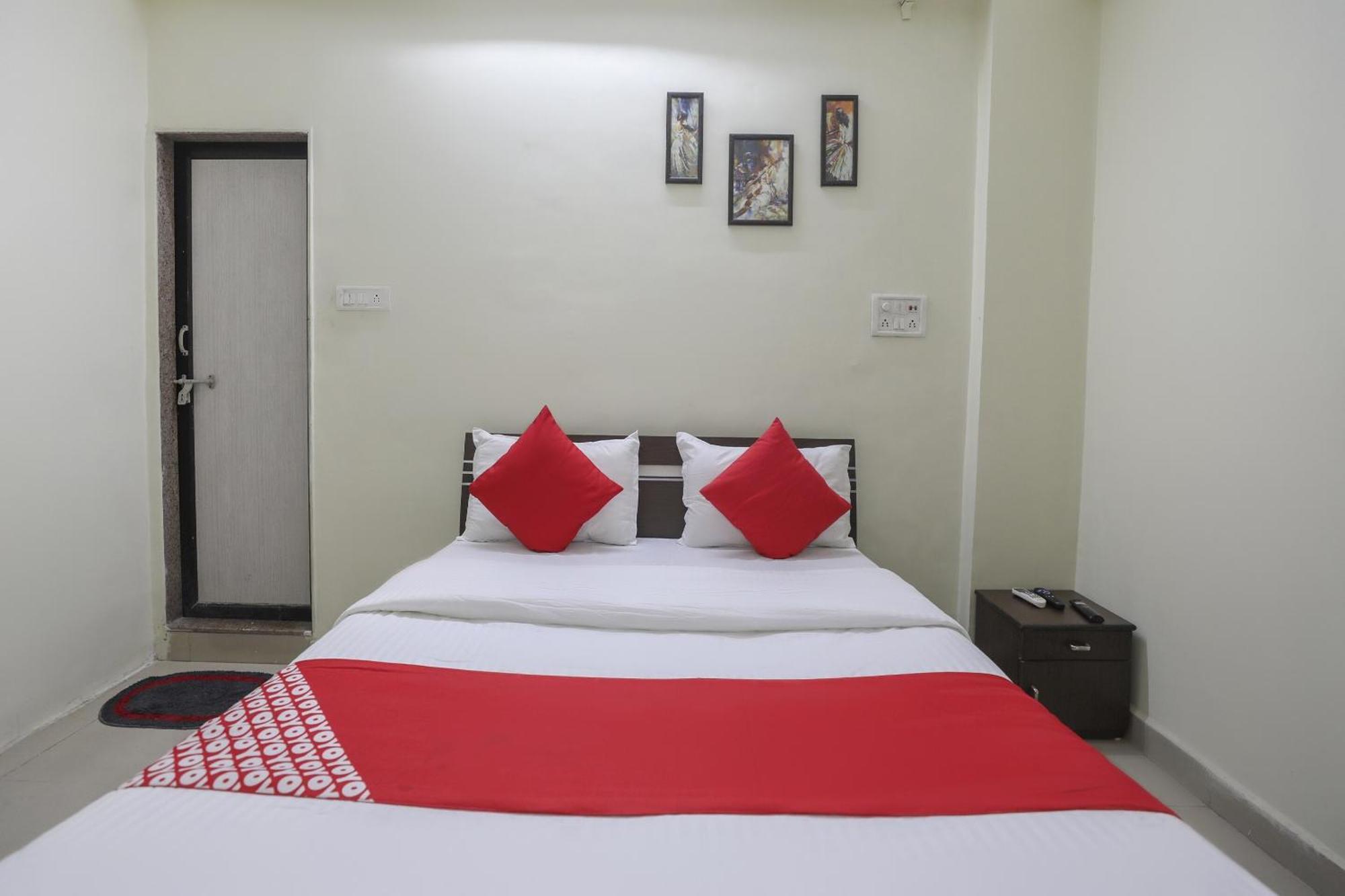 Collection O Shyam Vatika Banquet And Rooms Surat Exterior photo