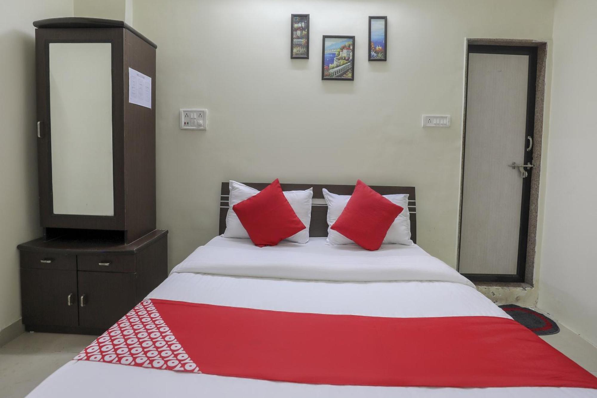 Collection O Shyam Vatika Banquet And Rooms Surat Exterior photo