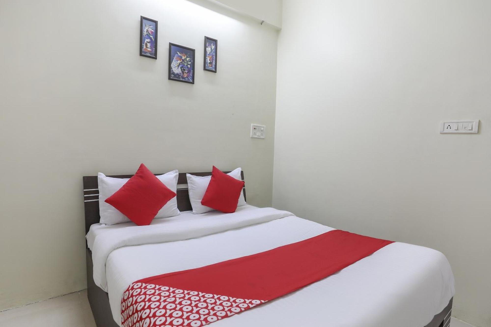 Collection O Shyam Vatika Banquet And Rooms Surat Exterior photo